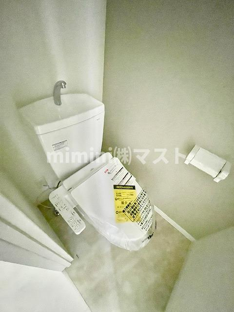 大阪市港区市岡１丁目の賃貸マンションのトイレ