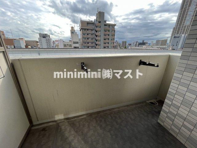大阪市港区市岡元町３丁目の賃貸マンションのバルコニー