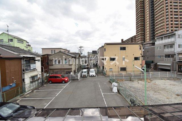 サンジェルマン市岡の駐車場