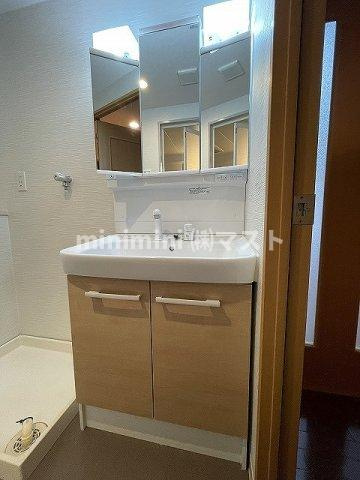 大阪市港区波除２丁目の賃貸マンションの洗面所