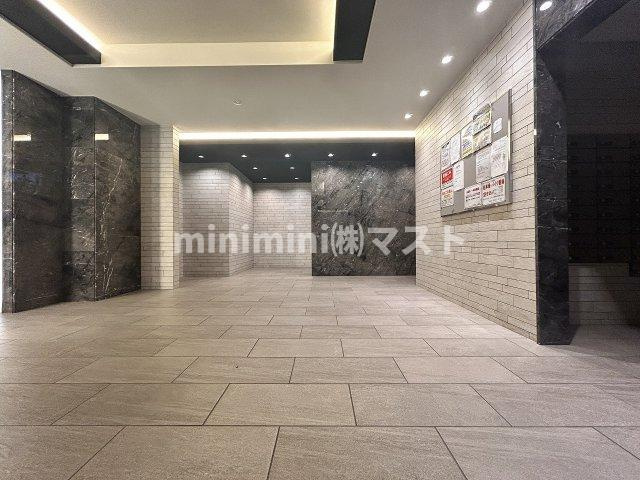 大阪市港区市岡１丁目の賃貸マンションのロビー