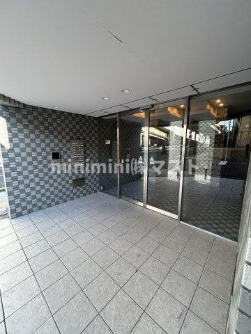 大阪市港区磯路１丁目の賃貸マンションのロビー