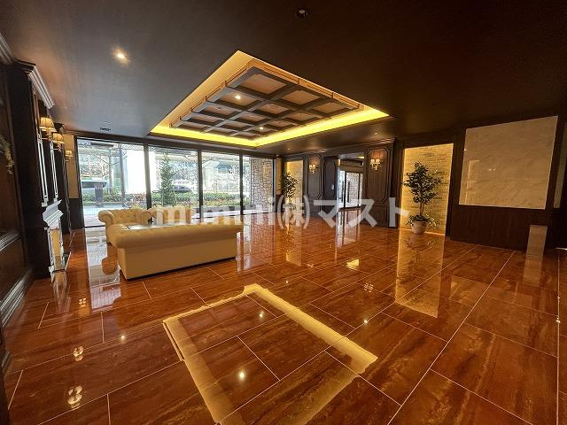 大阪市港区弁天３丁目の賃貸マンションのロビー