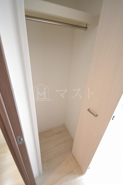大阪市港区市岡元町１丁目の賃貸マンションの収納