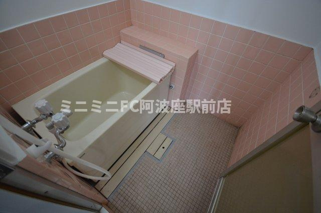 大阪市港区築港１丁目の賃貸マンションの浴室