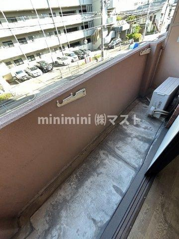 大阪市港区市岡元町１丁目の賃貸マンションのバルコニー
