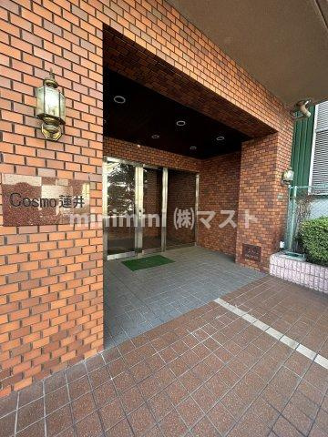 大阪市港区市岡元町１丁目の賃貸マンションのエントランス