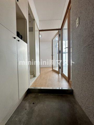 大阪市港区磯路２丁目の賃貸マンションの玄関|※別号室参考写真