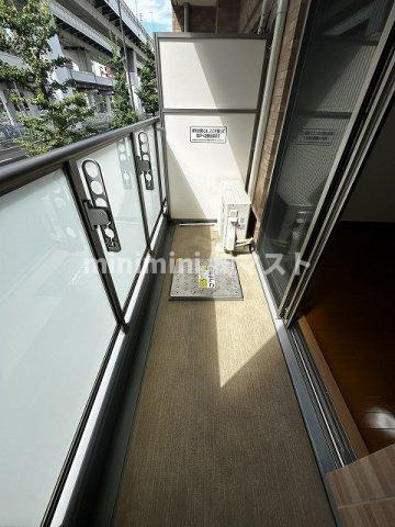大阪市港区夕凪２丁目の賃貸マンションのバルコニー