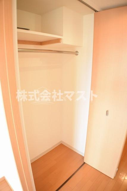 大阪市港区市岡元町１丁目の賃貸マンションの収納