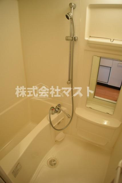 大阪市港区市岡元町１丁目の賃貸マンションの浴室