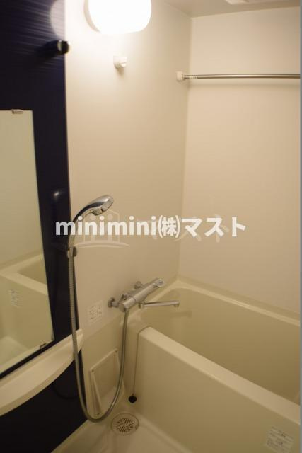 大阪市港区市岡元町３丁目の賃貸マンションの浴室