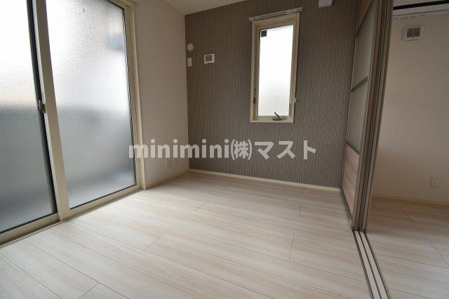 サンジェルマン市岡の洋室