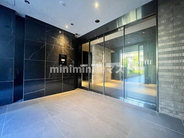 大阪市港区市岡元町１丁目の賃貸マンションのロビー