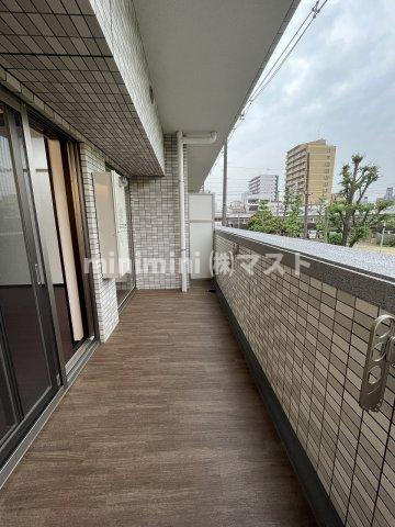 大阪市港区波除５丁目の賃貸マンションの玄関