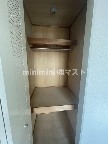 大阪市港区港晴３丁目の賃貸マンションの収納