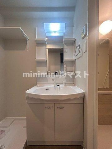大阪市港区磯路２丁目の賃貸マンションの洗面所