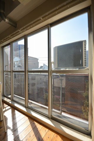 ベイアパートメントのバルコニー