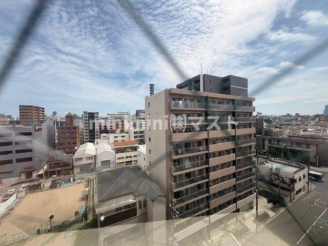 大阪市港区市岡元町１丁目の賃貸マンションのバルコニー|※同マンション別間取りの参考写真です