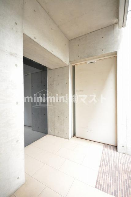 大阪市港区波除３丁目の賃貸マンションのエントランス