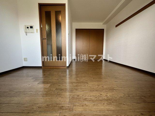 大阪市港区波除２丁目の賃貸マンションの居間・リビング