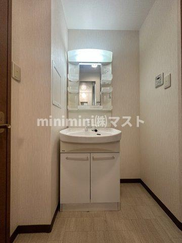 大阪市港区波除２丁目の賃貸マンションの洗面所