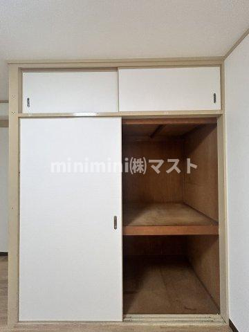 大阪市港区三先２丁目の賃貸マンションの収納