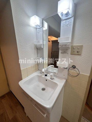 大阪市港区三先２丁目の賃貸マンションの洗面所