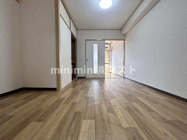 大阪市港区三先２丁目の賃貸マンションの内装