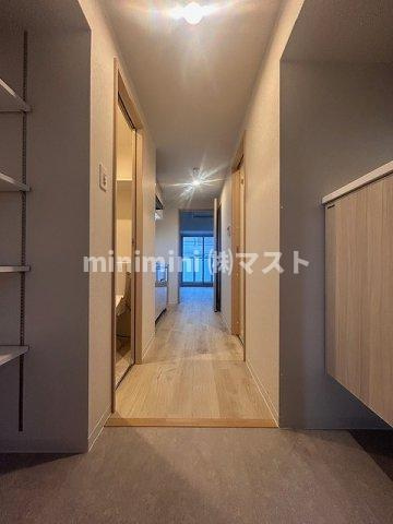 大阪市港区磯路２丁目の賃貸マンションの玄関