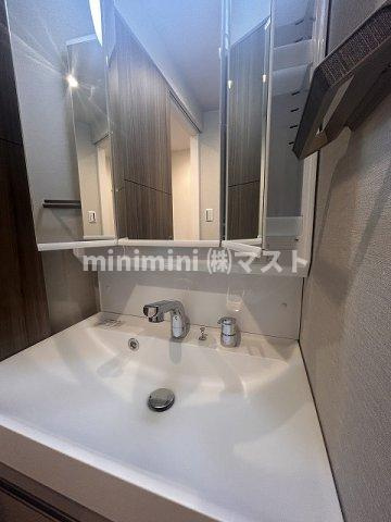 大阪市港区波除３丁目の賃貸マンションの洗面所