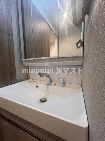 大阪市港区波除３丁目の賃貸マンションの洗面所
