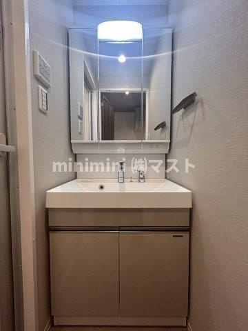 大阪市港区波除３丁目の賃貸マンションの洗面所