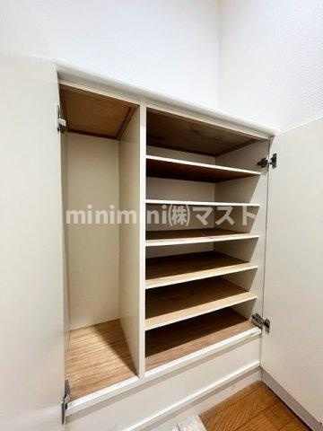 大阪市港区弁天１丁目の賃貸マンションの収納|※別号室参考写真