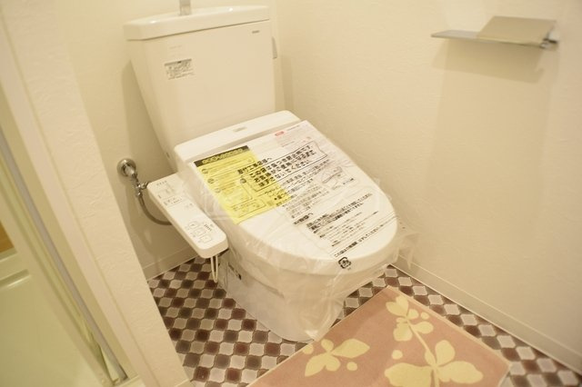 大阪市港区夕凪１丁目の賃貸マンションのトイレ