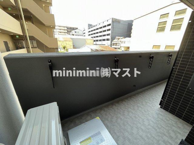 大阪市港区市岡元町１丁目の賃貸マンションのバルコニー