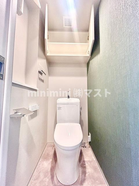 大阪市福島区海老江２丁目の賃貸マンションのトイレ