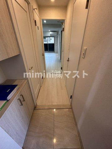 大阪市福島区鷺洲２丁目の賃貸マンションの玄関