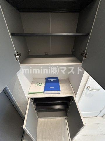 大阪市福島区鷺洲２丁目の賃貸マンションの収納