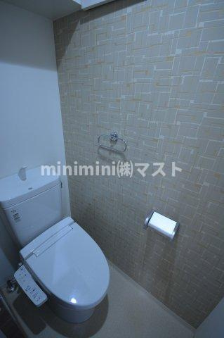 大阪市福島区吉野５丁目の賃貸マンションのトイレ