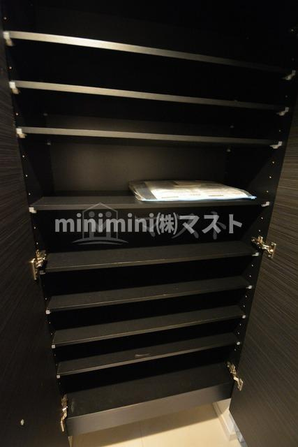 大阪市福島区玉川１丁目の賃貸マンションの収納