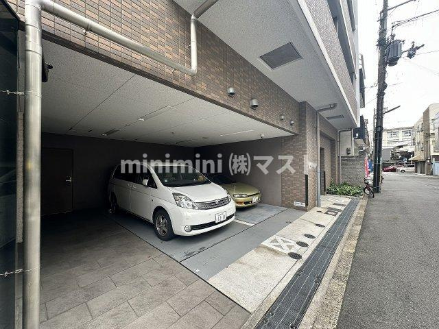 大阪市福島区大開２丁目の賃貸マンションの駐車場