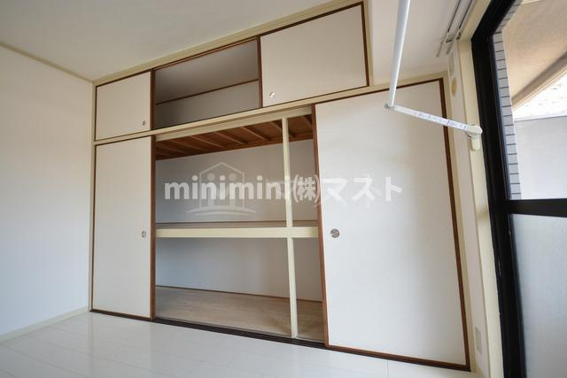 大阪市福島区吉野５丁目の賃貸マンションの収納