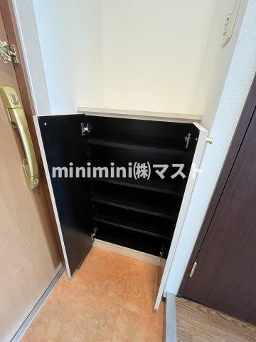 大阪市福島区吉野４丁目の賃貸マンションの収納
