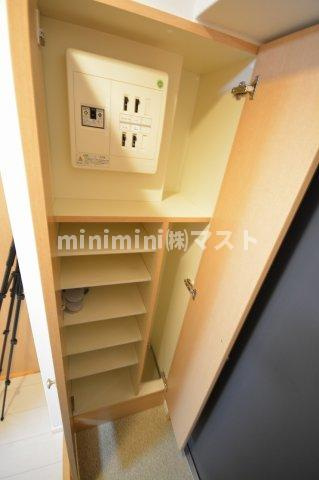 大阪市福島区福島６丁目の賃貸マンションの収納