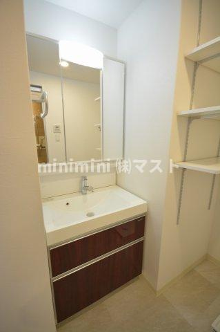 大阪市福島区鷺洲５丁目の賃貸マンションの洗面所
