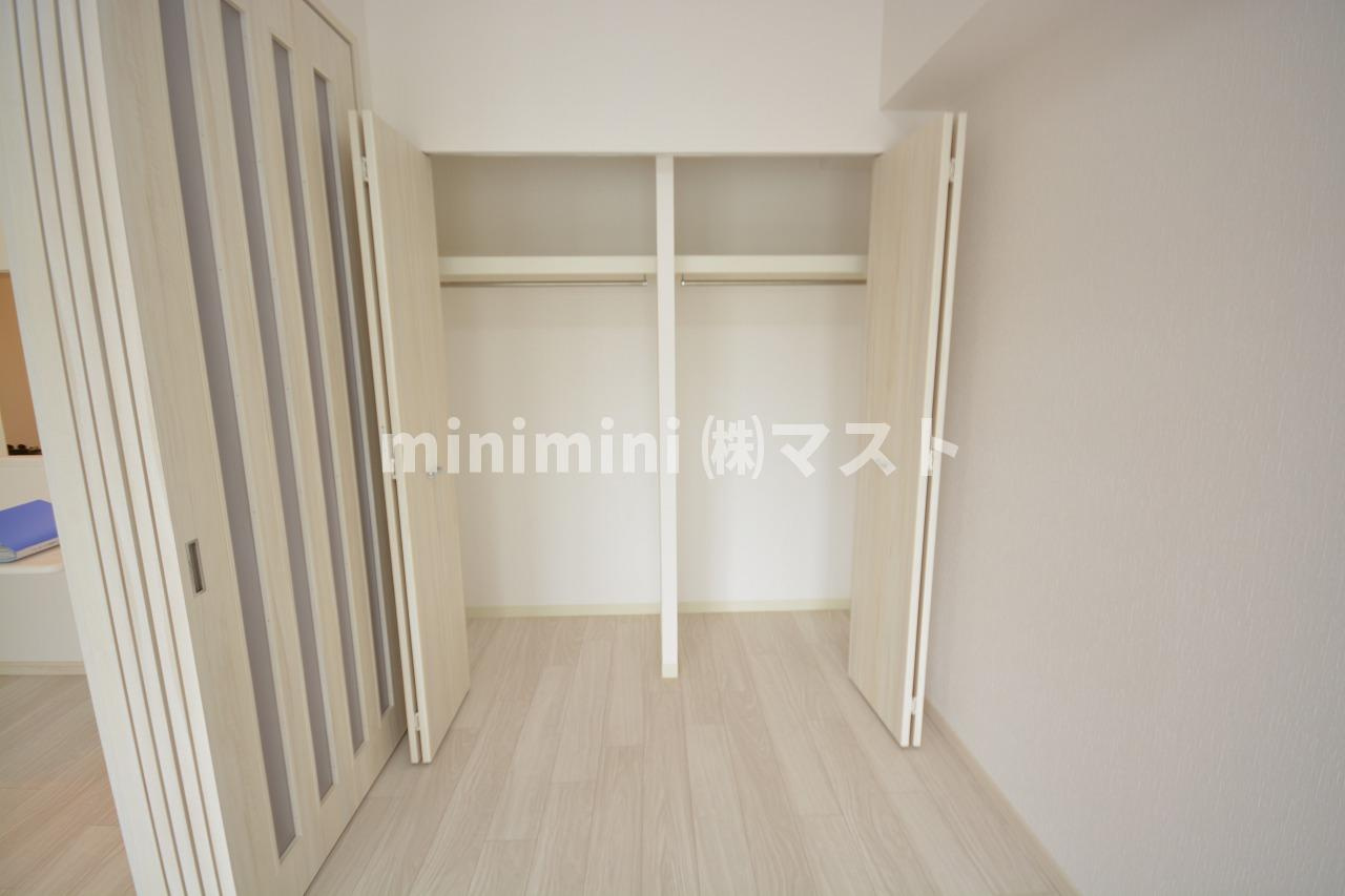 大阪市福島区鷺洲５丁目の賃貸マンションの収納