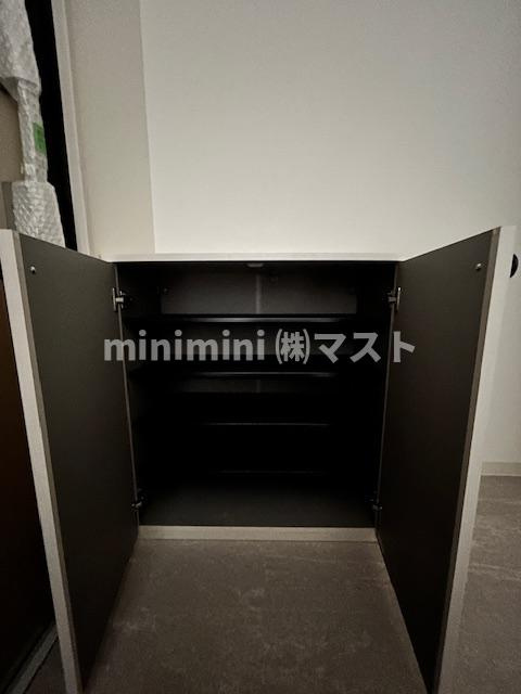 大阪市福島区吉野５丁目の賃貸マンションの収納