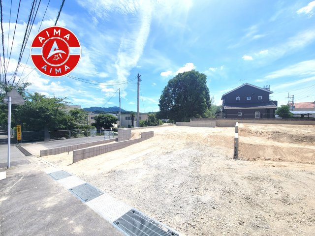 太宰府市高雄2丁目第1-2棟（1号棟）の前面道路含む現地写真|見学の時間などお気軽にお問い合わせ下さい。