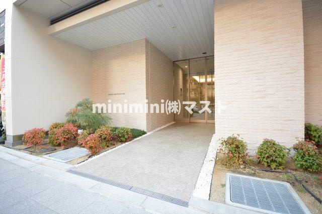 大阪市福島区海老江５丁目の賃貸マンションのエントランス
